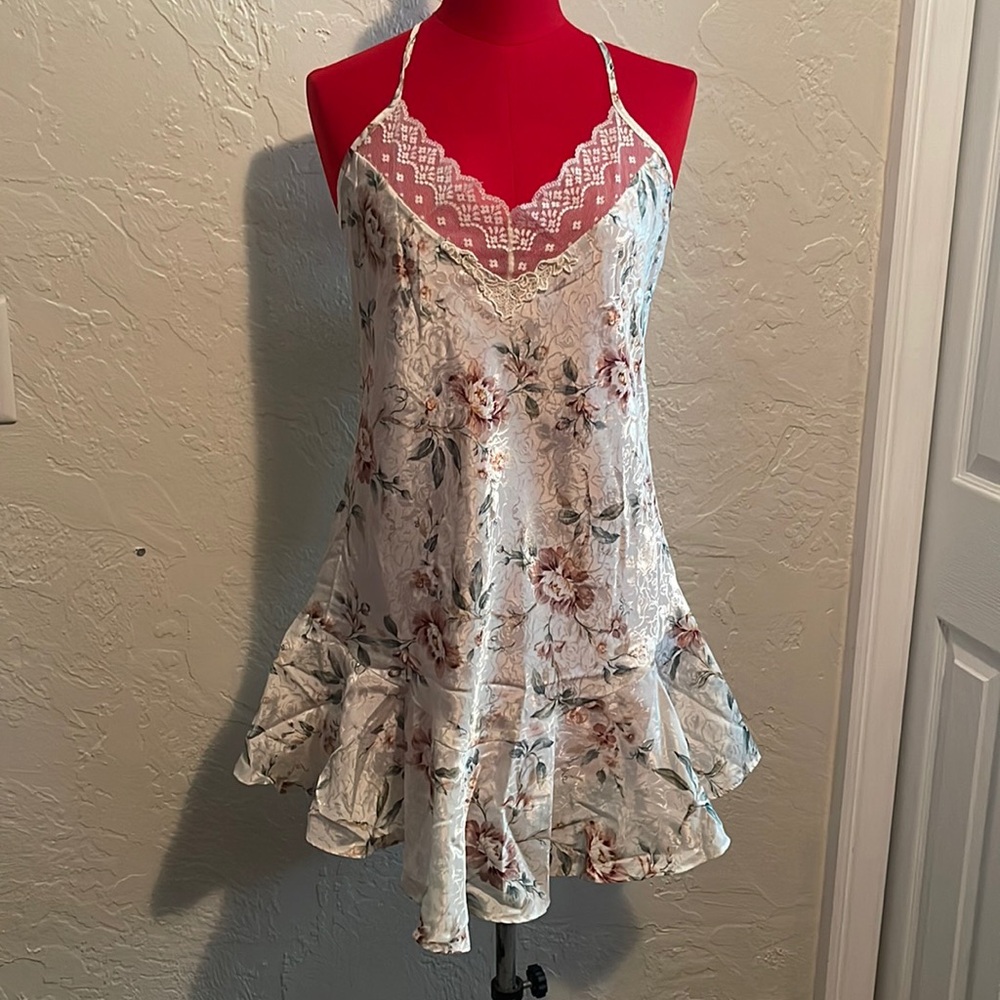 Sleep Solutions Floral Nightie